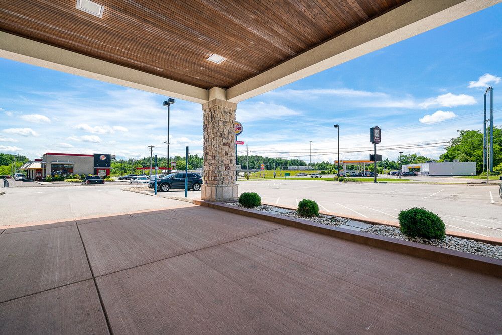522 E Stratton Ave, Monterey, TN 38574